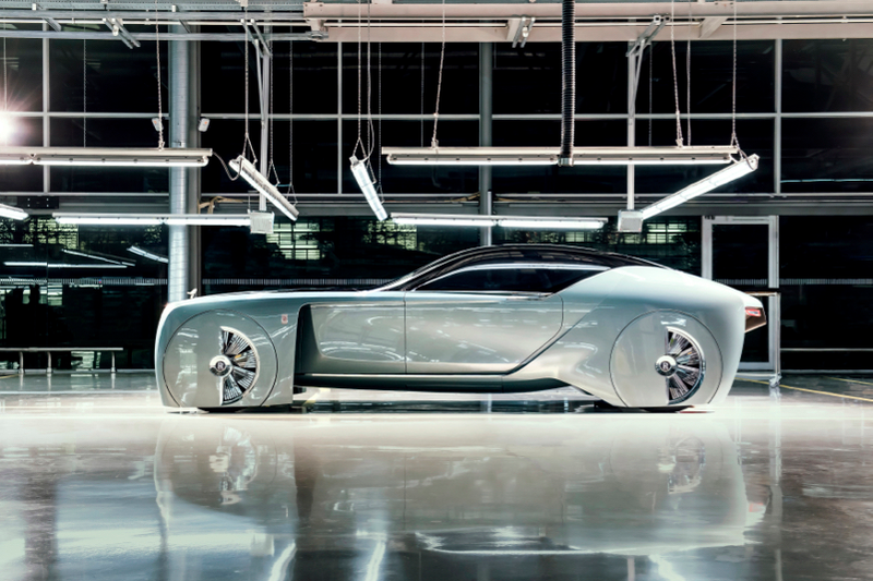 Illustration for article titled The Rolls-Royce 103EX Is A Bizarre Retro Gaze Into A Square-Wheeled Future